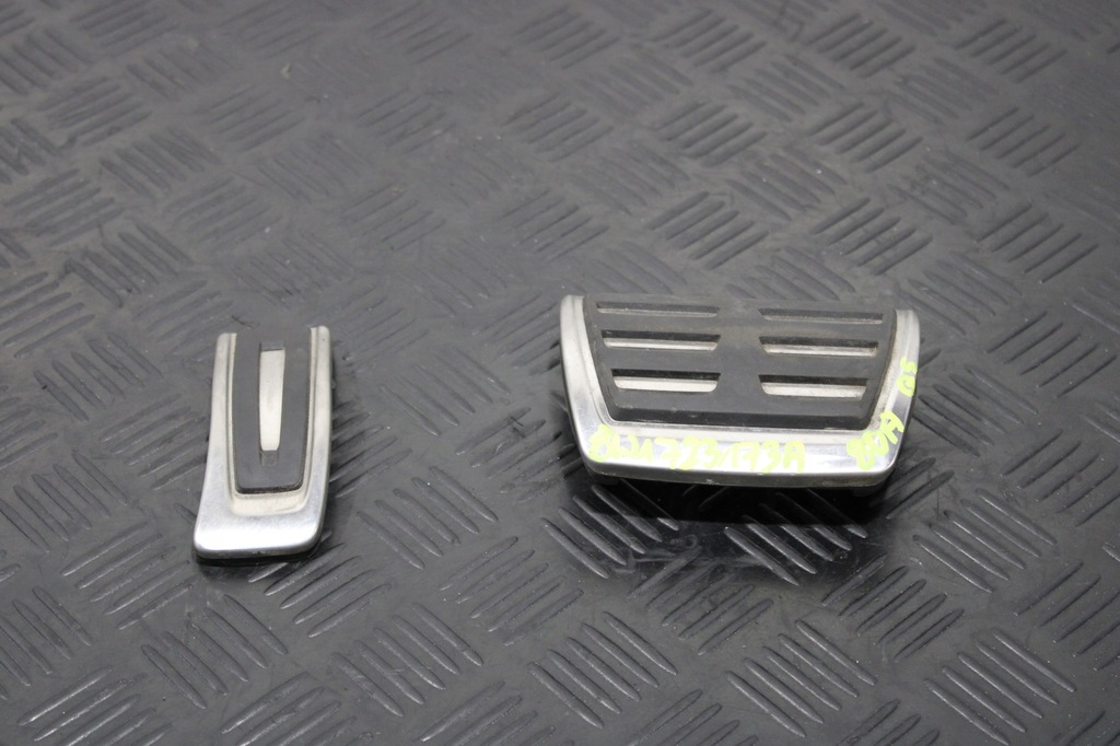 NAKŁADKI PEDAŁÓW AUDI Q5 80A QUATTRO 8W1723173A