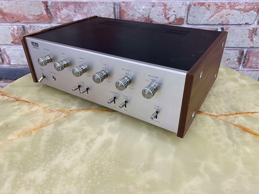 Купить Усилитель Akai AA5200 Vintage Stereo поврежден. отзывы, фото и