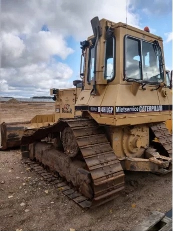 Caterpillar CAT D4H Spycharka