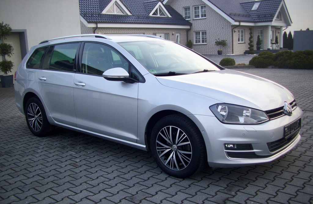 VW GOLF VII Variant TDI ALLSTAR z Niemiec 10634064301