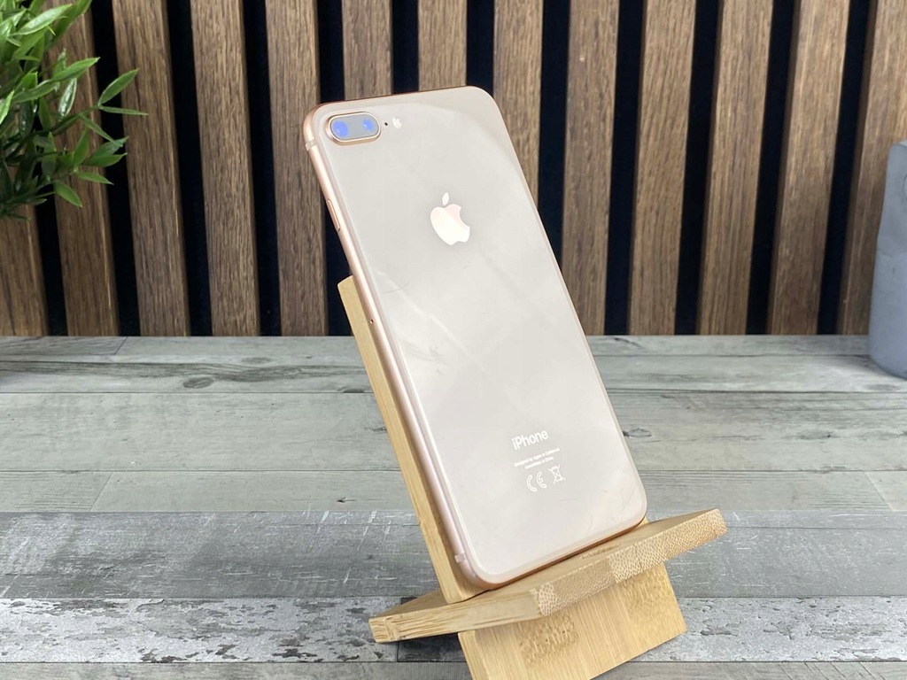 iPhone8+Plus　ローズゴールド　64GBほか Apple iPhone 8 Plus A1897 3GB 64GB Rose Gold Powystawowy iOS