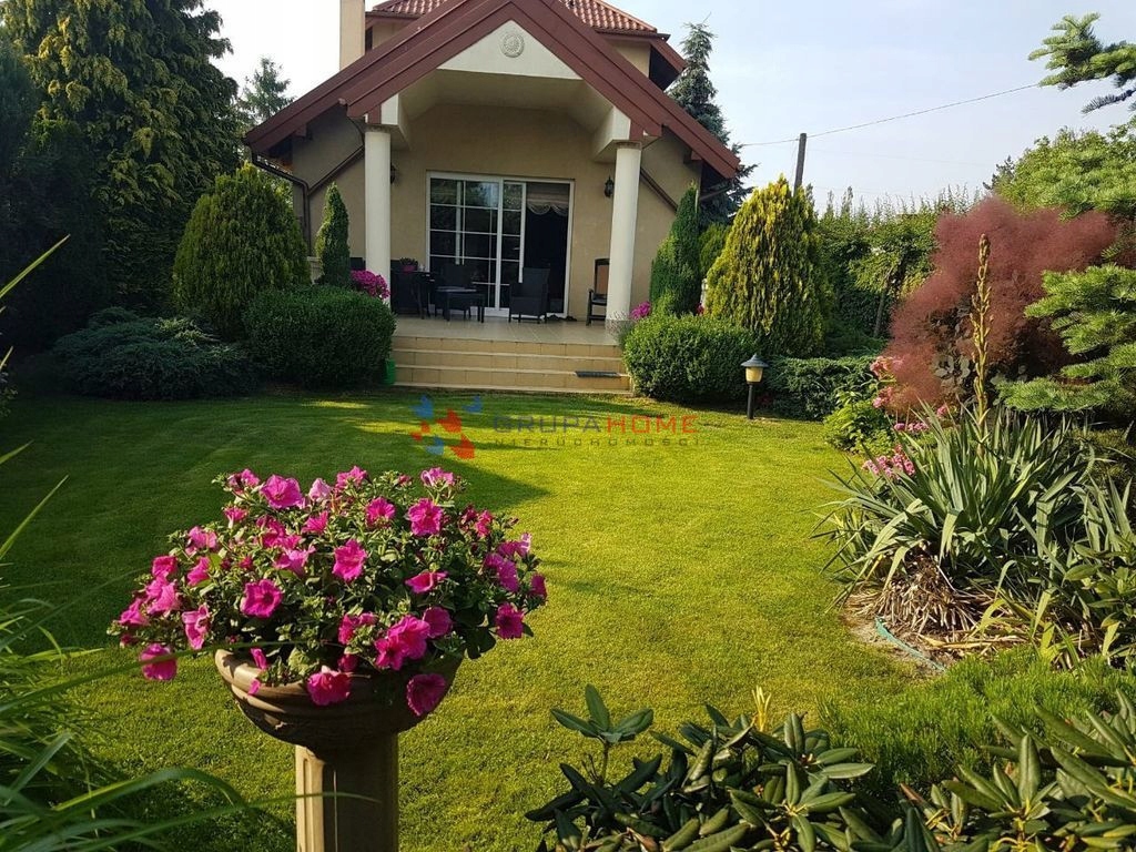 Dom, Piaseczno, Piaseczno (gm.), 300 m²