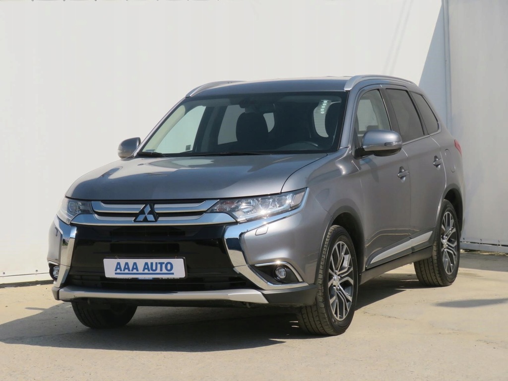 Купить Mitsubishi Outlander 2.0, Салон Польша: отзывы, фото, характеристики в интерне-магазине Aredi.ru