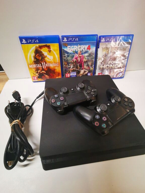 KONSOLA PS4 SLIM 1 TB