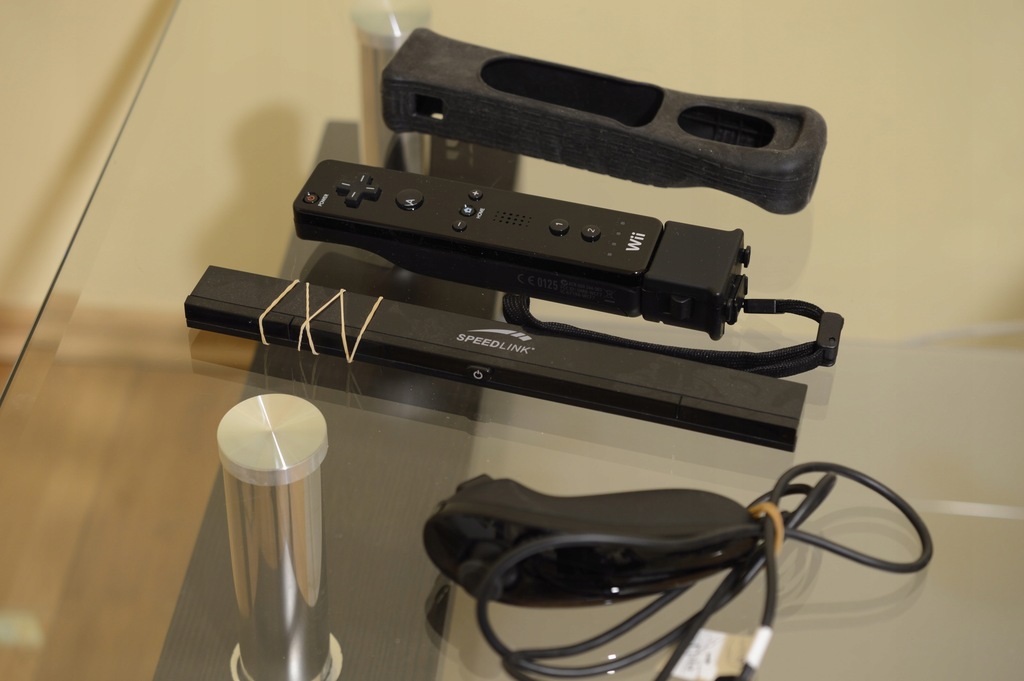 Wiimote, Nunchuck, Wii Motion+ i Sensor bar