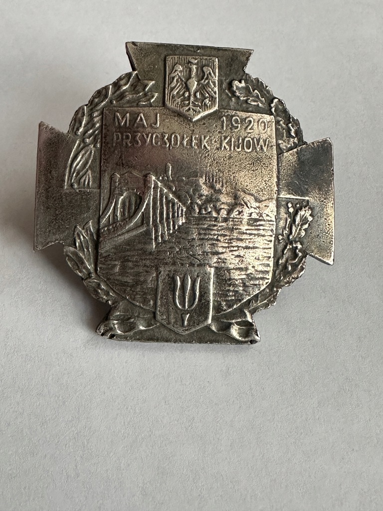 7676) PRZYCZÓŁEK KIJÓW