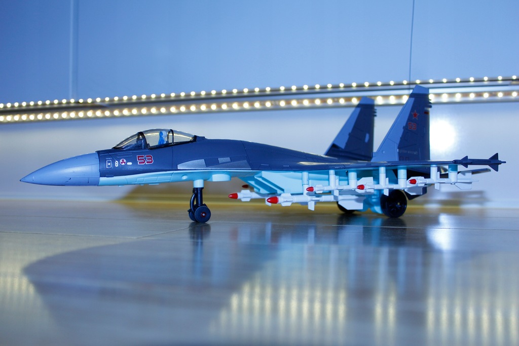 SAMOLOT RC STEROWANY SU35 FIGHTER JEŻDŻĄCY RADIO 8687577806