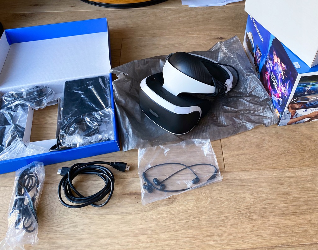 PlayStation VR v2 CUH-ZVR2 bardzo mało używane