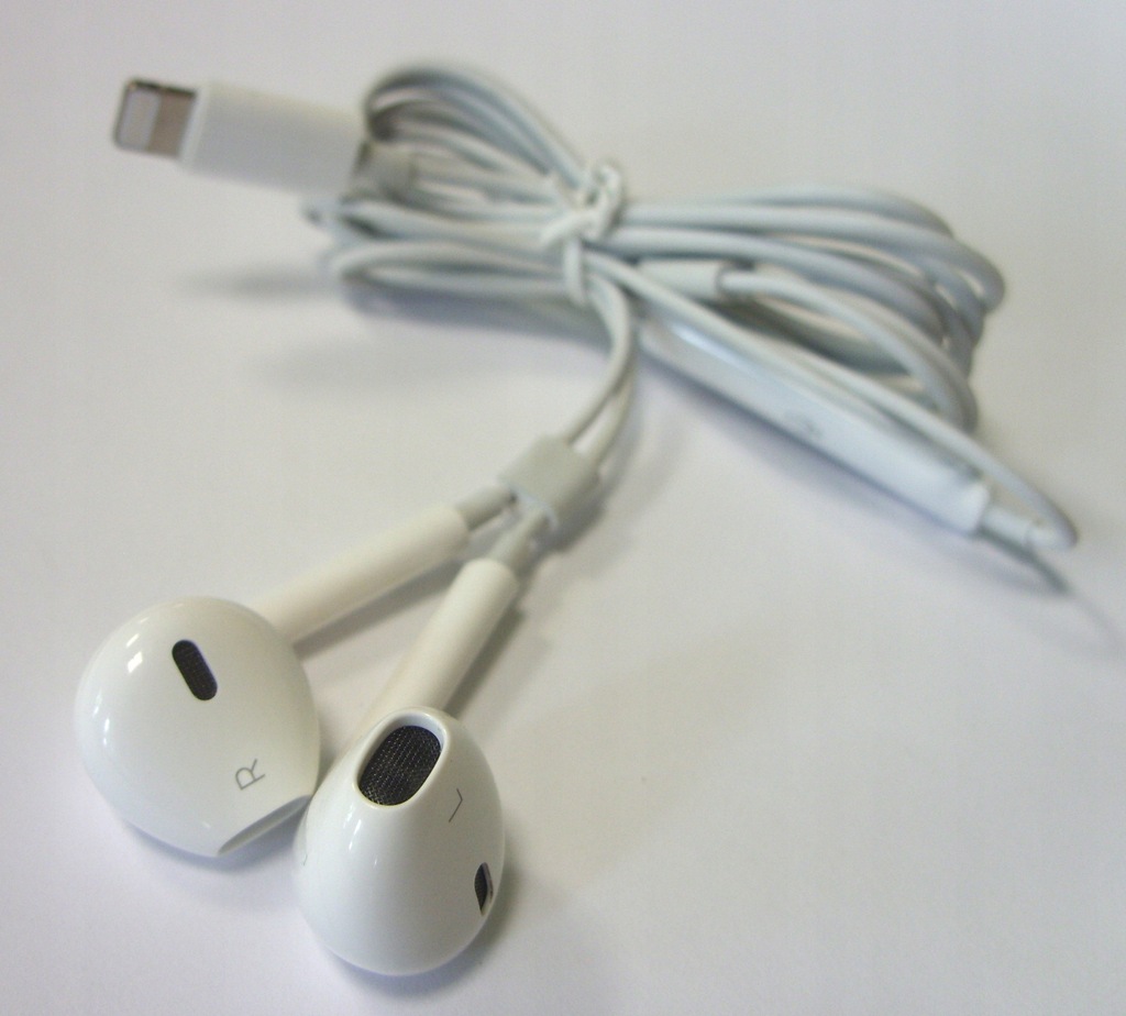 Купить Наушники APPLE EarPods для iPhone 6s 7 8 X с молнией: отзывы, фото, характеристики в интерне-магазине Aredi.ru