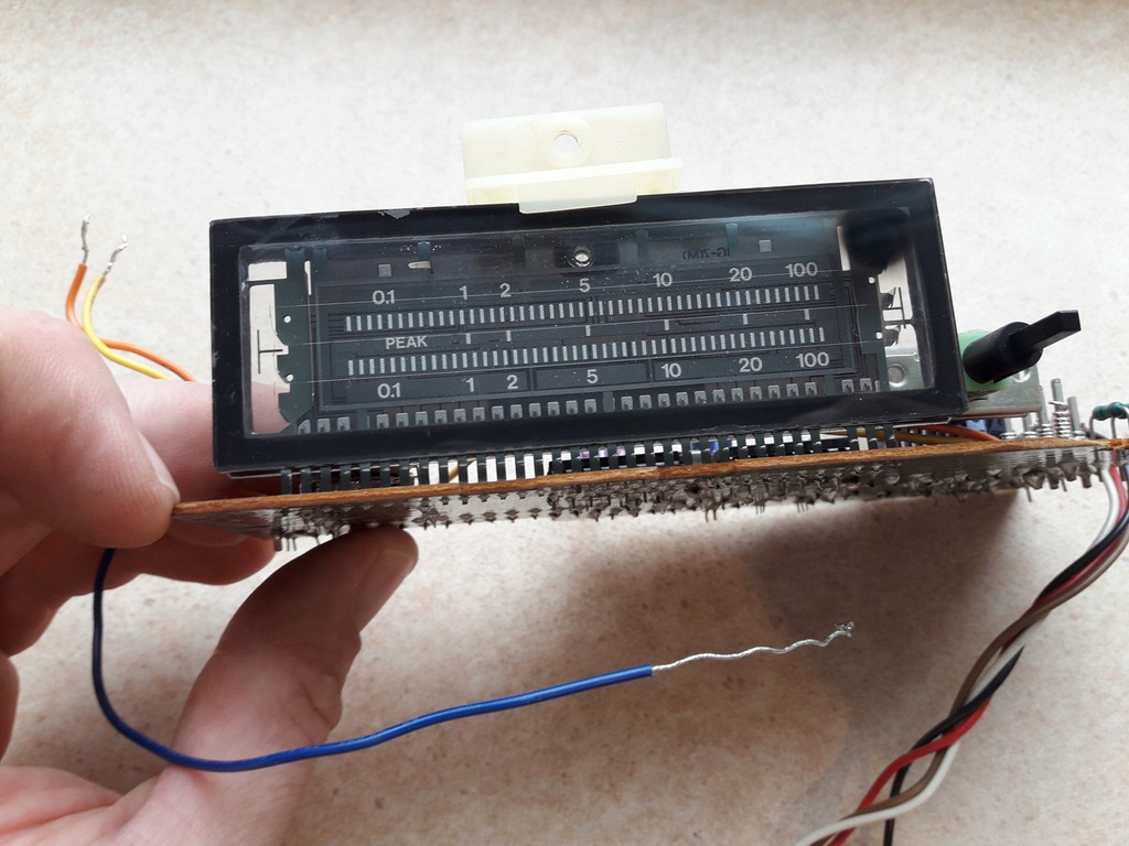 Wskaźnik wysterowania wzmacniacz TECHNICS SU-V4A