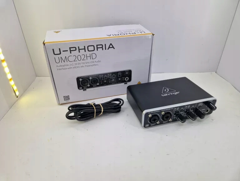 INTERFEJS AUDIO BEHRINGER U-PHORIA UMC202HD