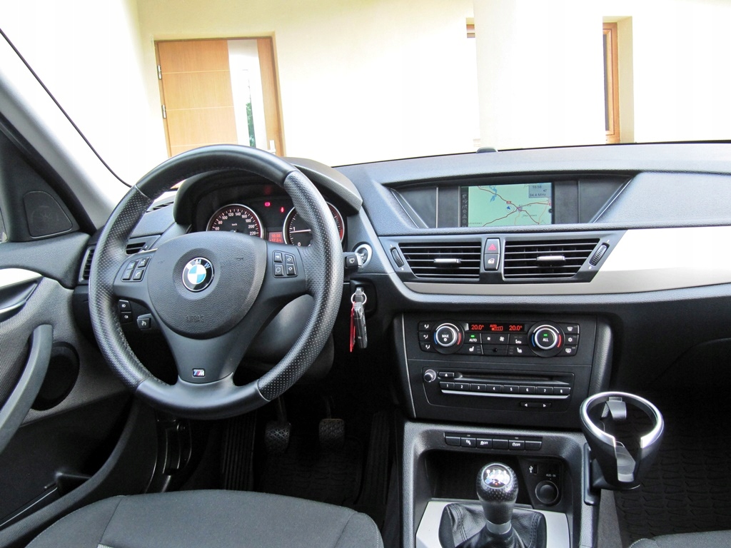 Купить *НОВЫЙ* BMW X1 2.0d*143КМ* БИКСЕНОН*NAVI*PARKTRONI: отзывы, фото, характеристики в интерне-магазине Aredi.ru