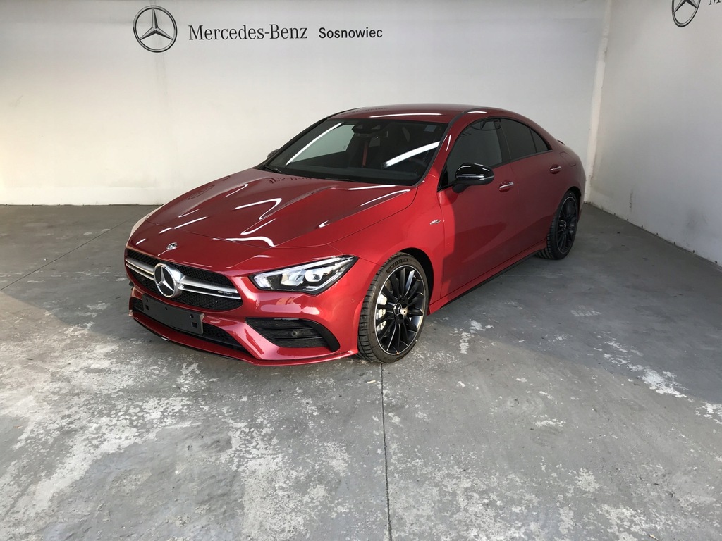 Mercedes-Benz CLA 35 AMG Mercedes-Benz CLA 35 AMG