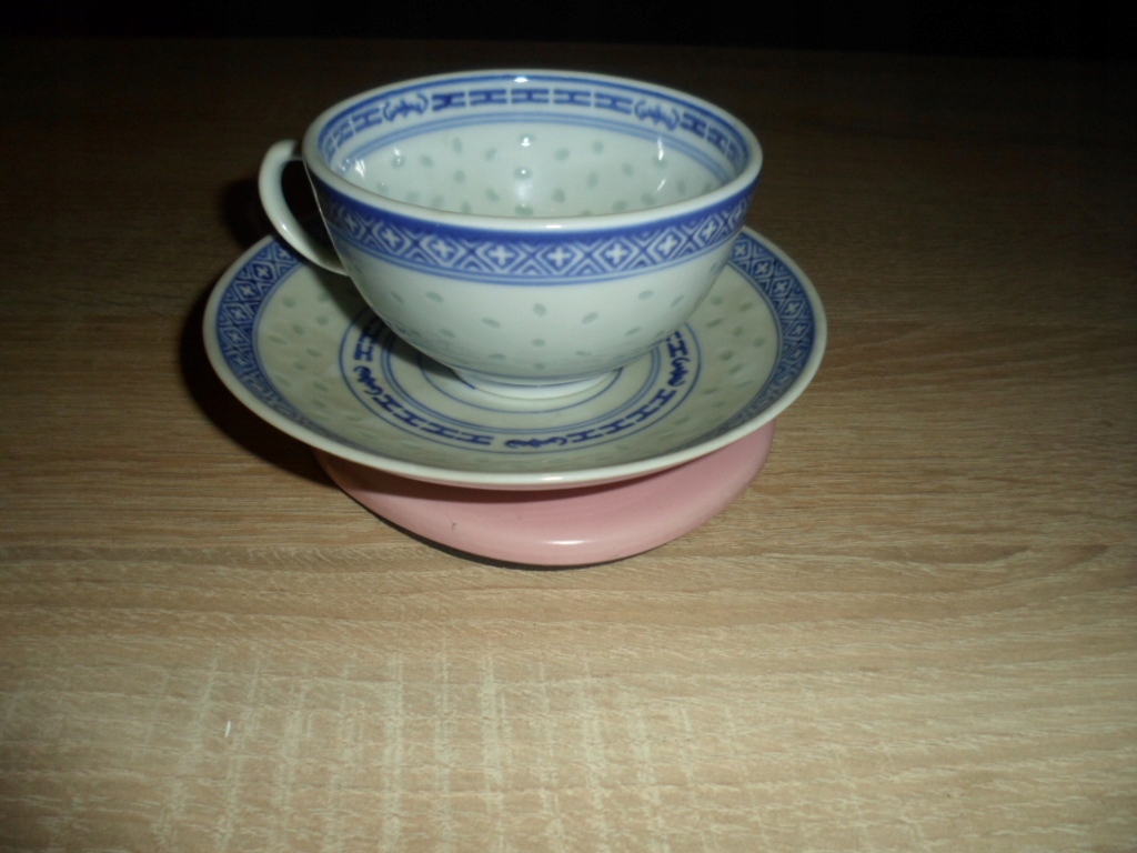 Filiżanka z podstawką chinska porcelana ryżowa