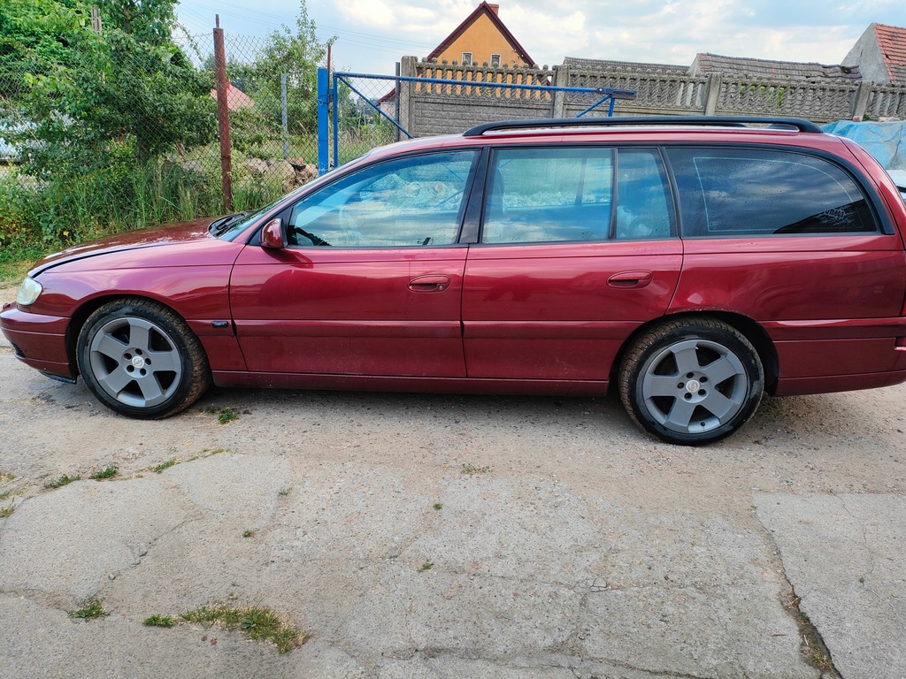 Opel omega 3,0 v6, kombi