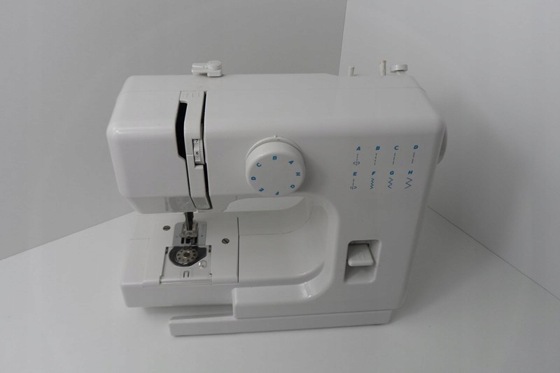 MASZYNA DO SZYCIA TESCO MINI SEWING MACHINE 8117905884 oficjalne