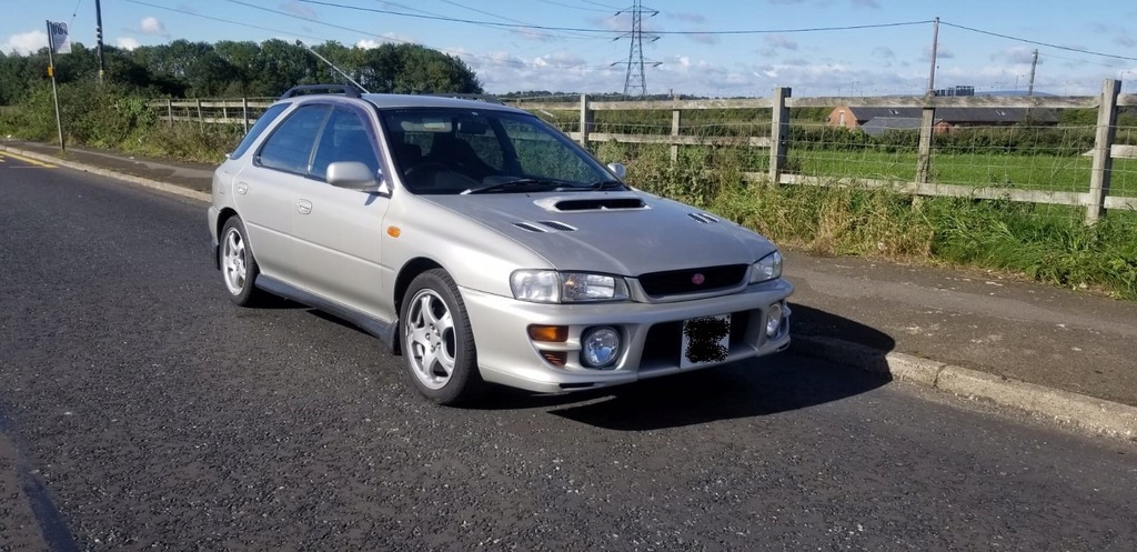 Subaru Impreza GT TURBO STI ZDERZAK PRZÓD PRZEDNI