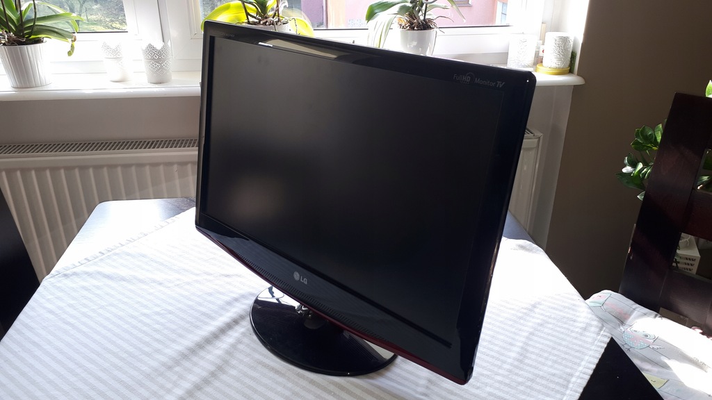 Telewizor Monitor 23cale FullHD LG Flatron M237WDP