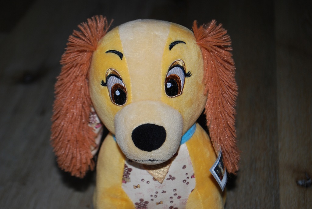 pluszak maskotka pies piesek zakochany kundel Lady 28 cm