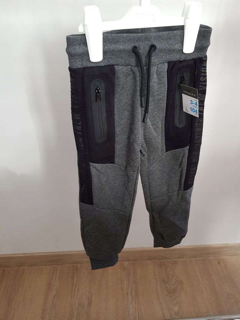 Primark spodnie dresowe dresy joggery 104 cm