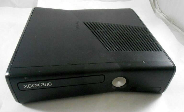 KONSOLA XBOX 360 250GB, KINECT POLECAMY