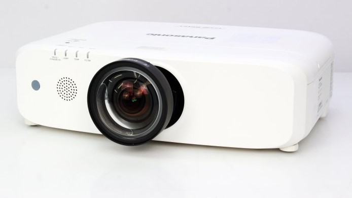 Projektor LCD Panasonic PT-EZ590 biały