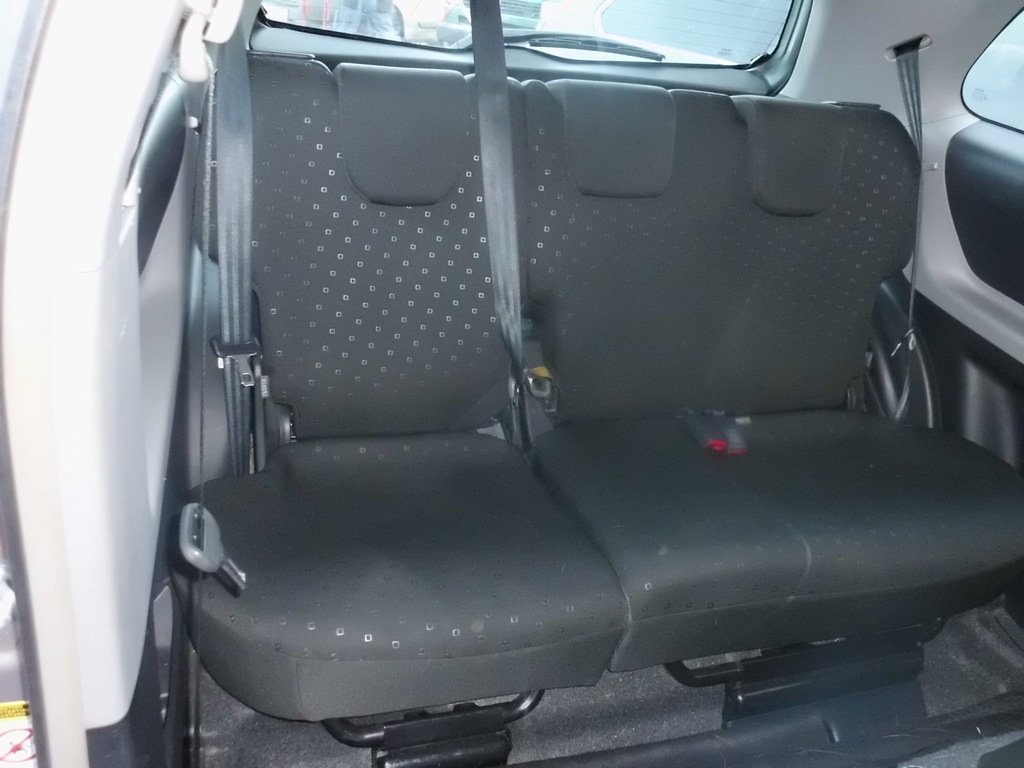 Auris Hybrid Does My Car Toyota Auris 2010 Isofix Toyota Yaris