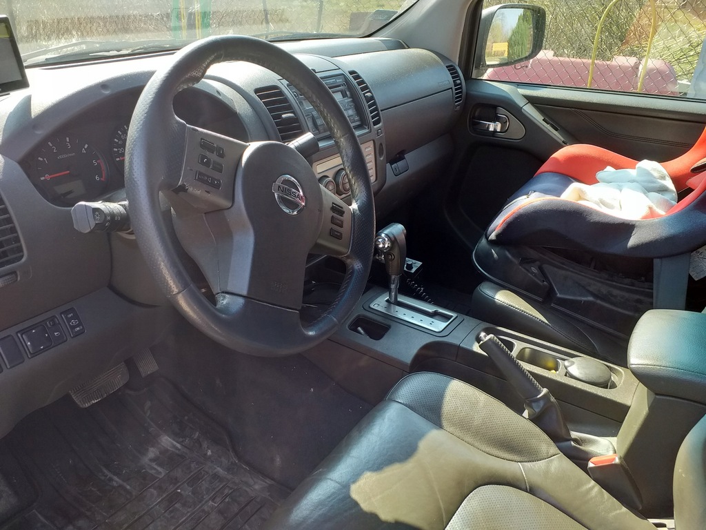 Nissan Navara 7962623941 oficjalne archiwum Allegro