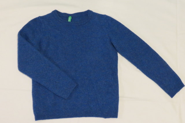 Sweter chłopięcy BENETTON niebieski elegancki 110
