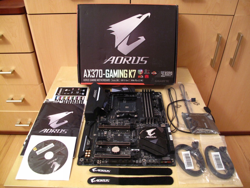 GIGABYTE AORUS X370 GAMING K7 AMD RYZEN X370 DDR4 8264570573