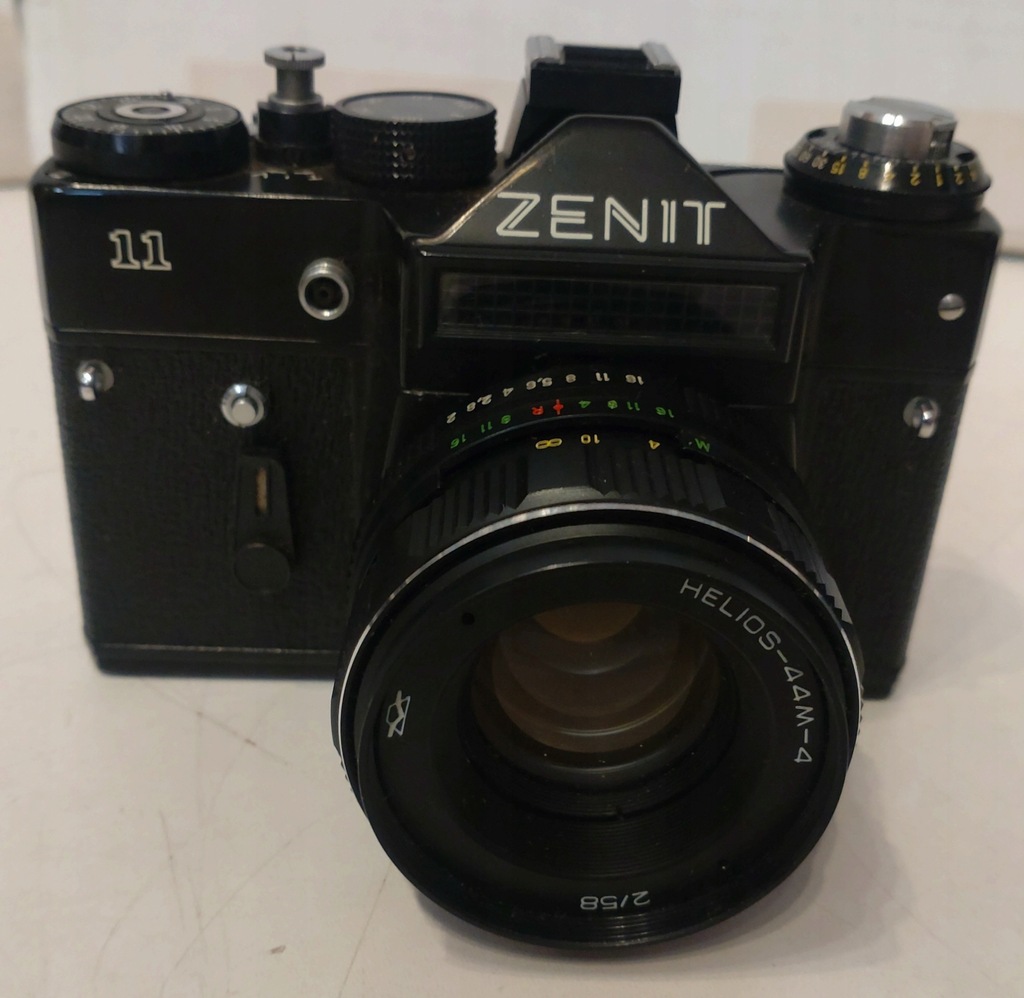 Aparat ZENIT 11 + HELIOS -44M-4