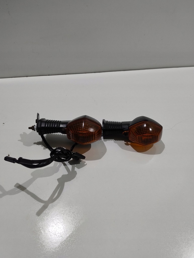 ER6 KAWASAKI ER 6 N 06-09 kierunkowskaz lewy prawy kierunkowskazy