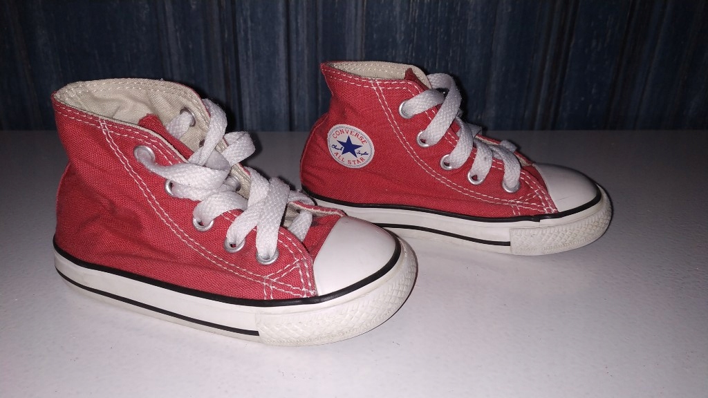 Super Trampki Converse r.22