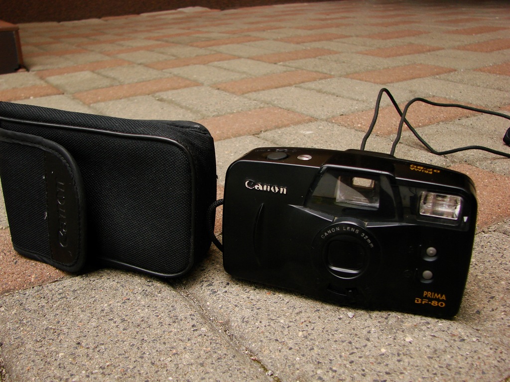 Aparat analogowy Canon Prima BF-80