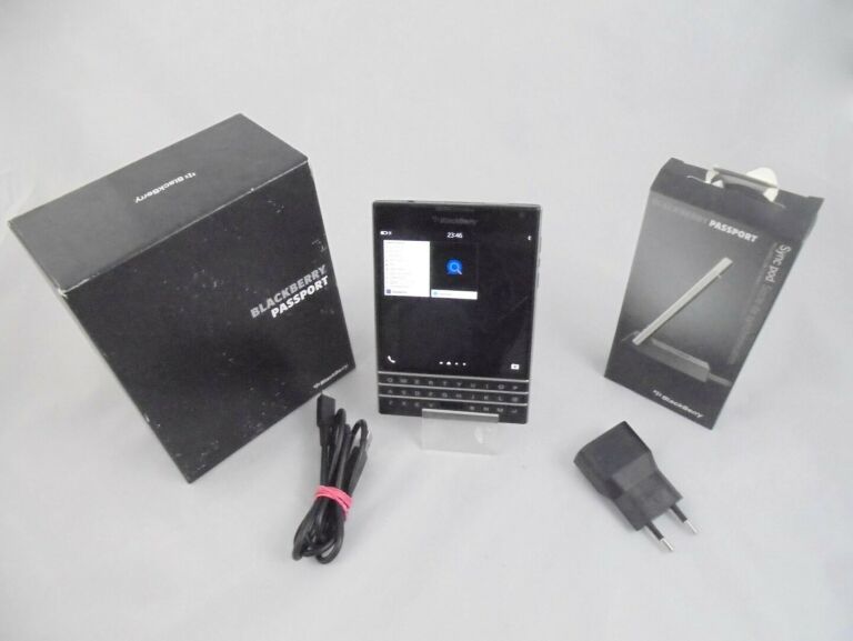 BLACKBERRY PASSPORT SQW100/KOMPLET