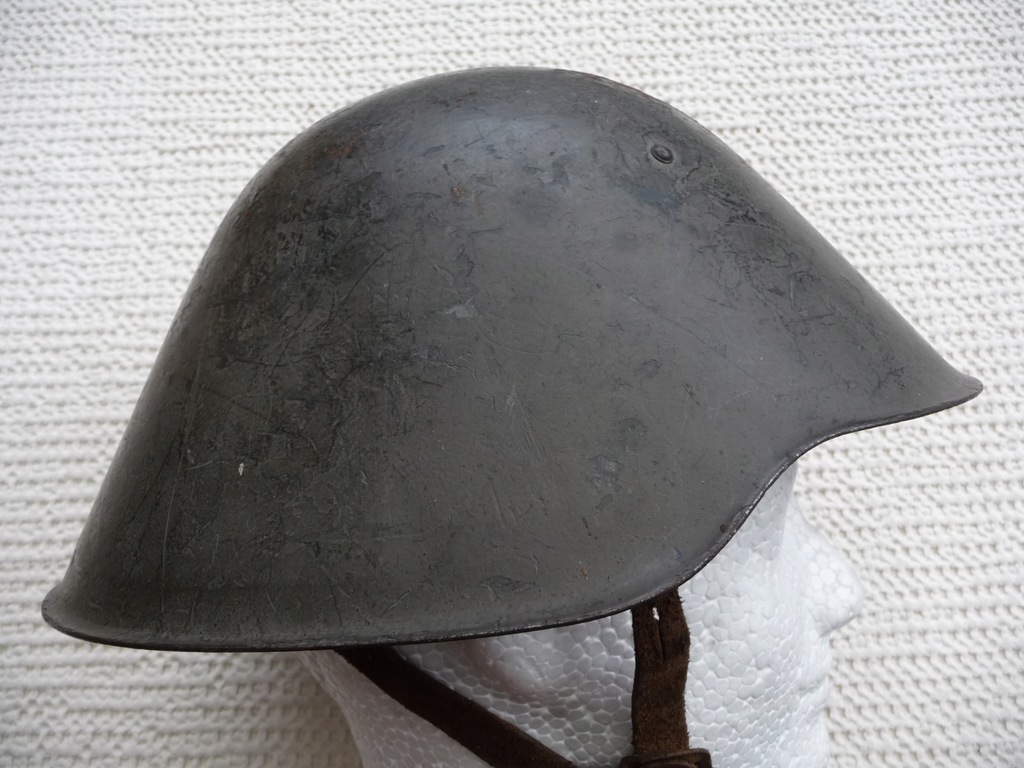 HEŁM NIEMIECKI STALOWY STAHLHELM DDR NVA M56 + SIATKA WKŁAD FASUNEK