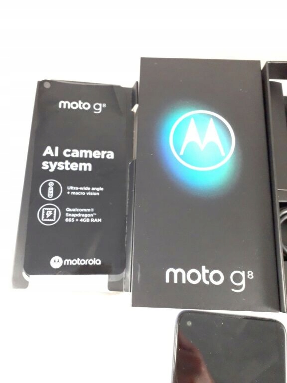 TELEFON MOTO G 8