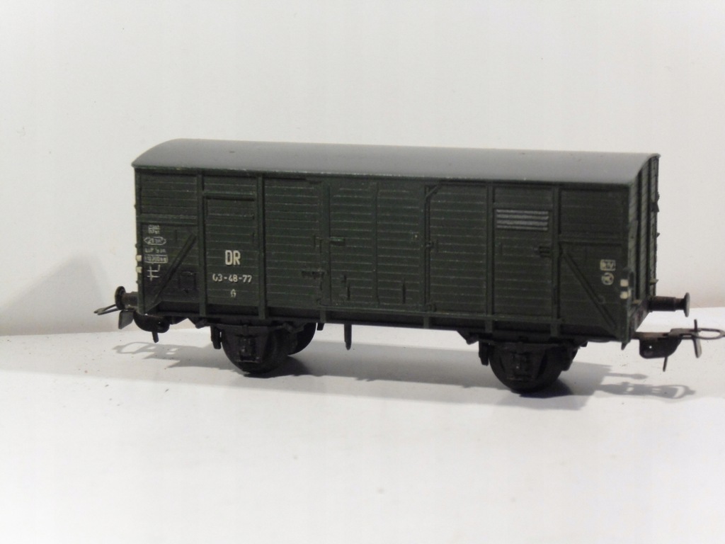 WAGON KRYTY DR 2 OSIE H0 1:87 S3/8504