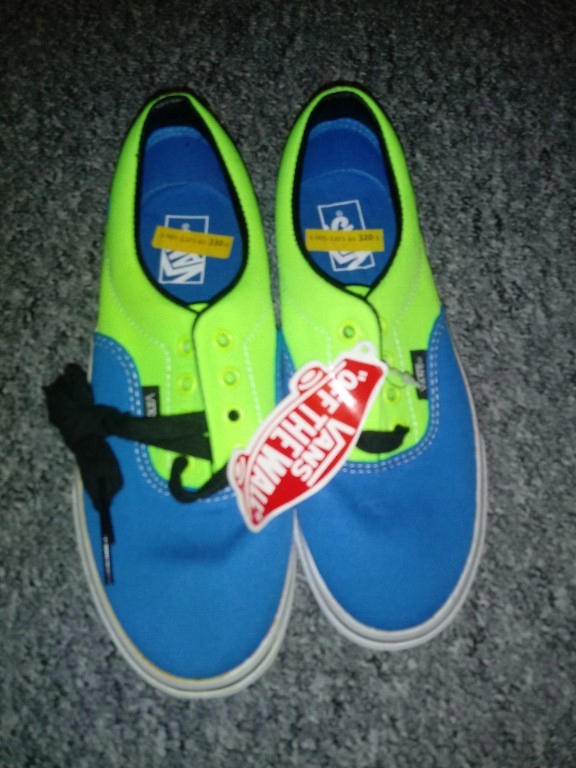 Vans nowe prawy uk 2, lewy uk1