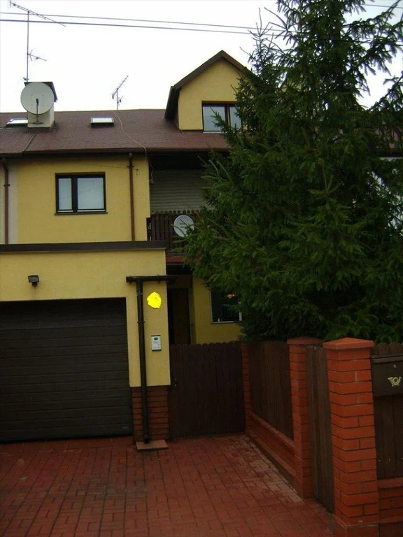 Dom, Piastów, Pruszkowski (pow.), 320 m²