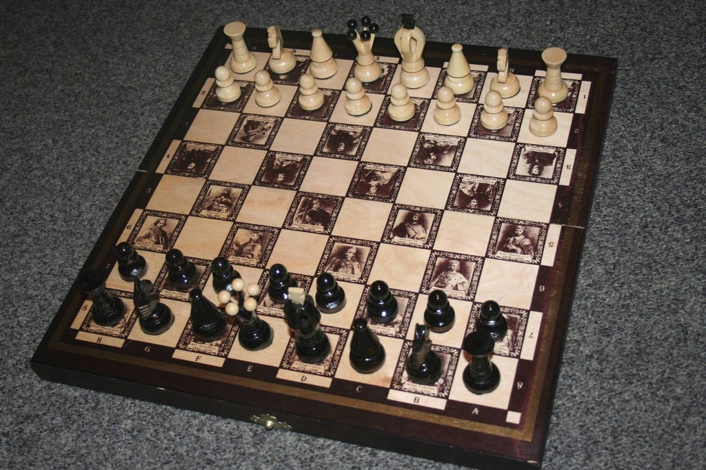 Купить Деревянные шахматы ROYAL в подарок, 35 см.: отзывы, фото, характеристики в интерне-магазине Aredi.ru