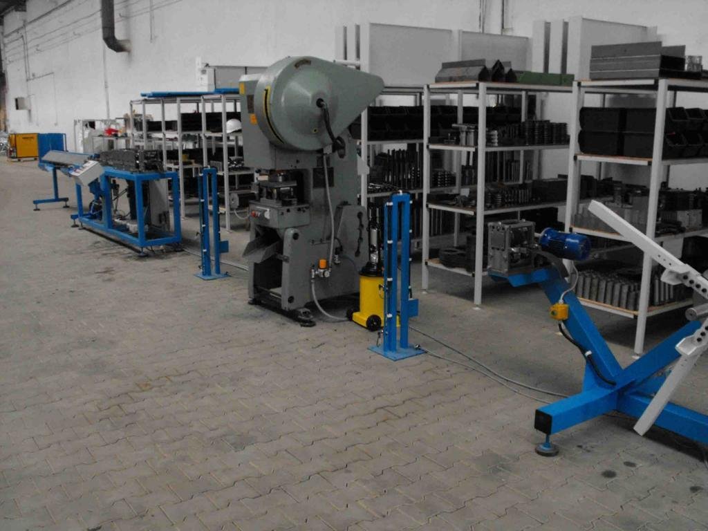 Listwa profil W6 W10 linia maszyna profilarka do produkcji W6 W10