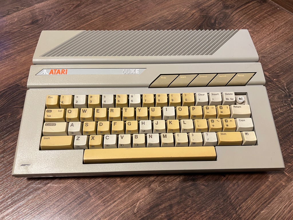 Komputer Atari 65XE exp port