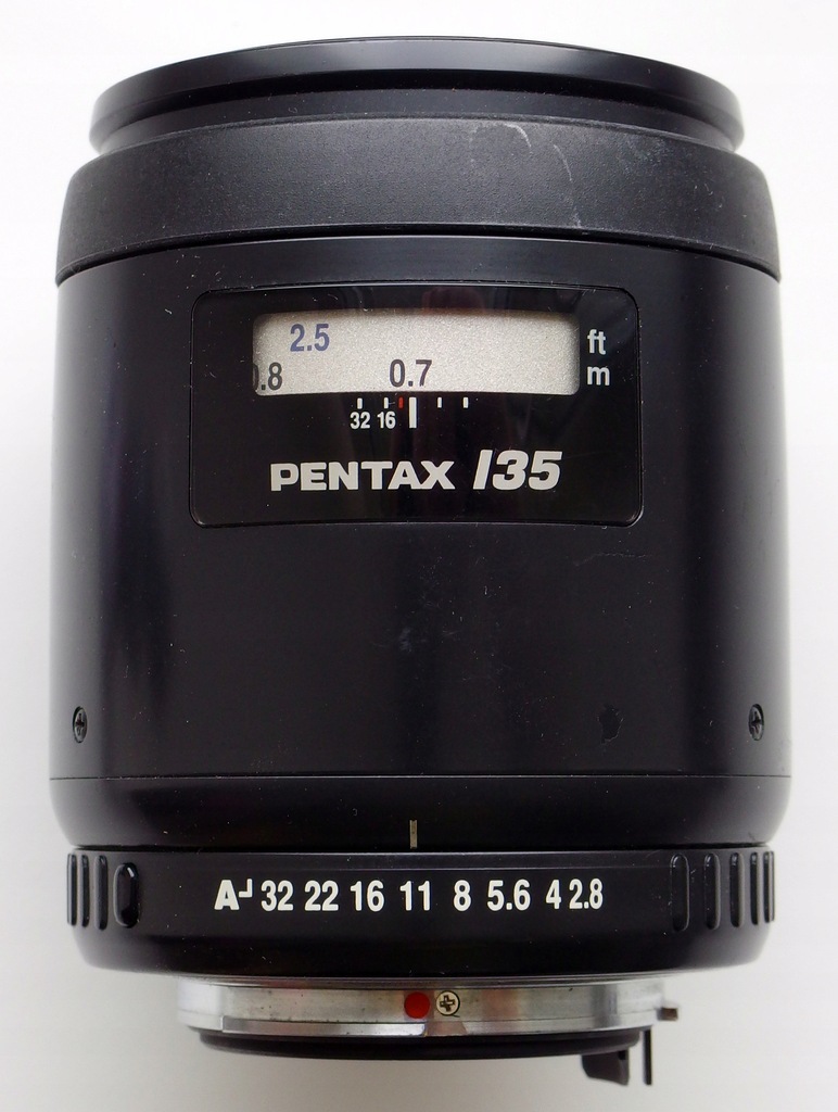 SMC Pentax FA 135mm F2.8 IF