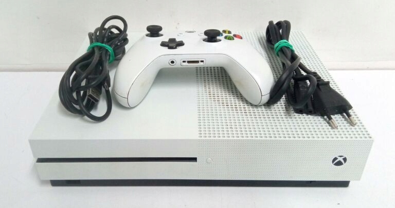 KONSOLA XBOX ONE S 500GB