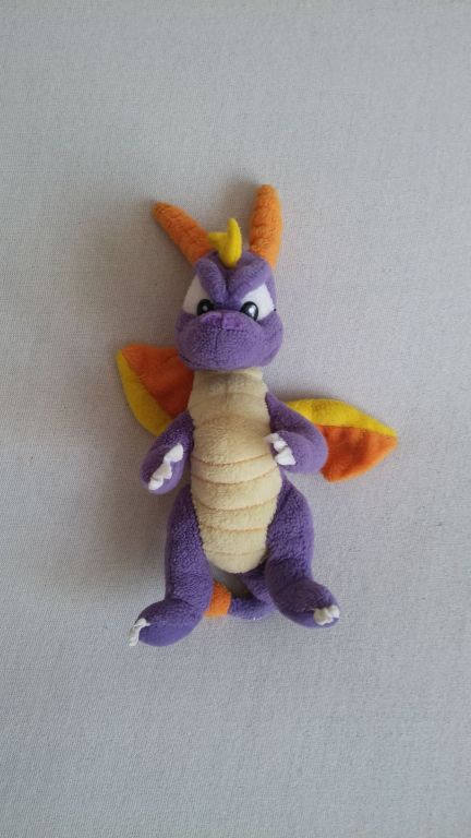 Maskotka smoczek prawdopodobnie Spyro