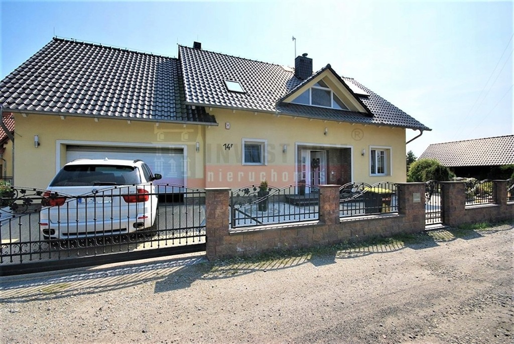 Dom, Ochodze, Komprachcice (gm.), 190 m²
