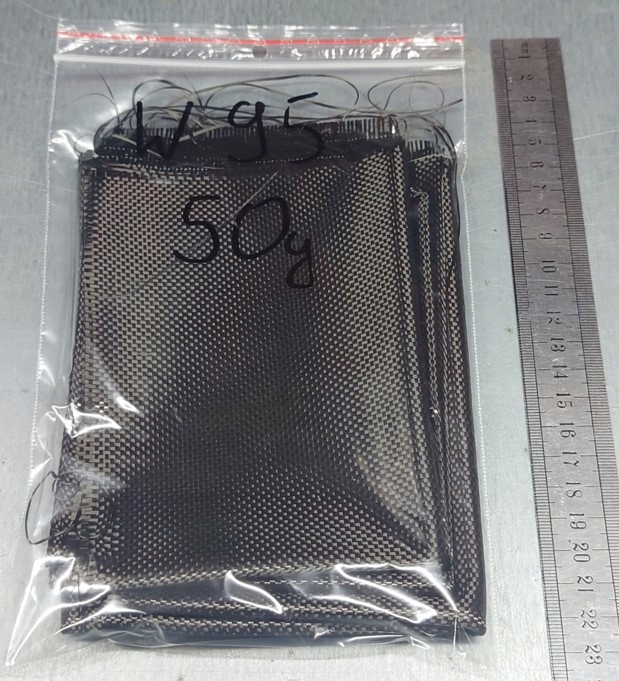 TKANINA WĘGLOWA WŁÓKNO WĘGLOWE CARBON PLAIN 95g/m2 ścinki 50g