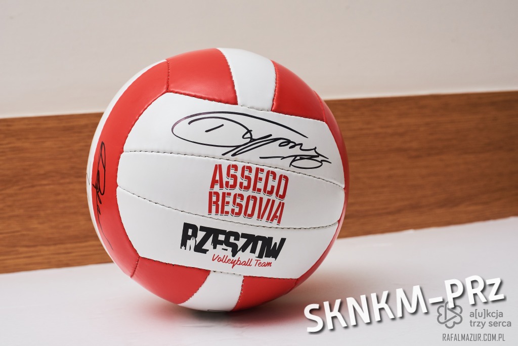 Asseco Resovia - piłka z autografami drużyny