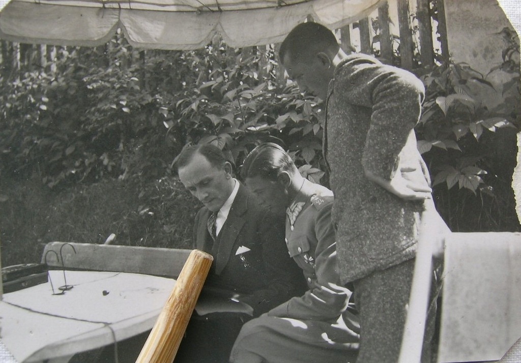 24 PUŁK UŁANÓW, KRAŚNIK, OFICER Z KOLEGAMI - ODZNAKA, NUMER PUŁKU